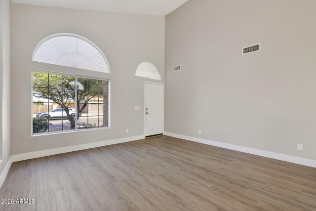 979 E ROSEBUD Drive, San Tan Valley, AZ 85143