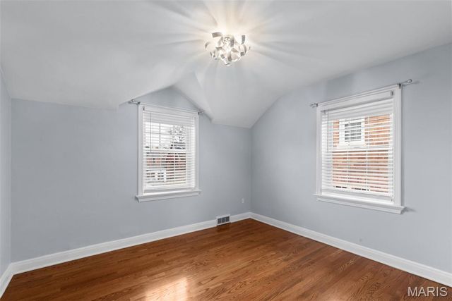 7464 Stanford Avenue, University City, MO 63130