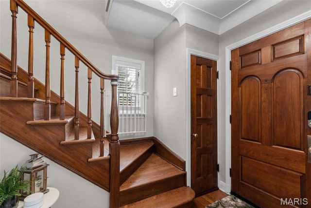 7464 Stanford Avenue, University City, MO 63130