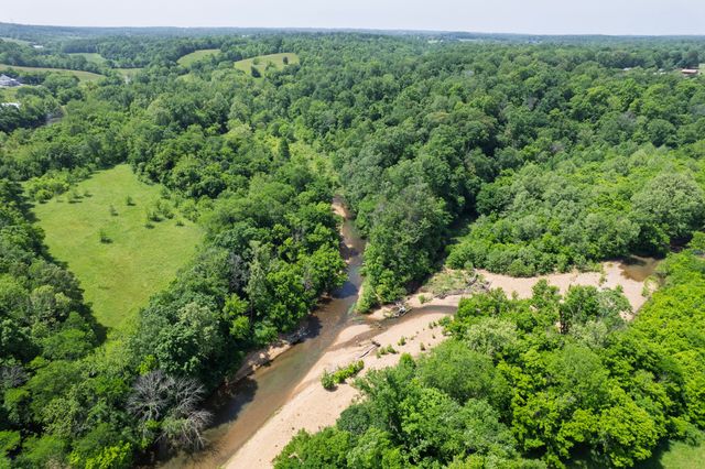 1125 Dawson Rd, White Bluff, TN 37187