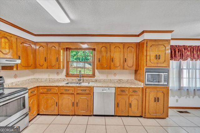 208 Earlwood Drive, Dublin, GA 31021