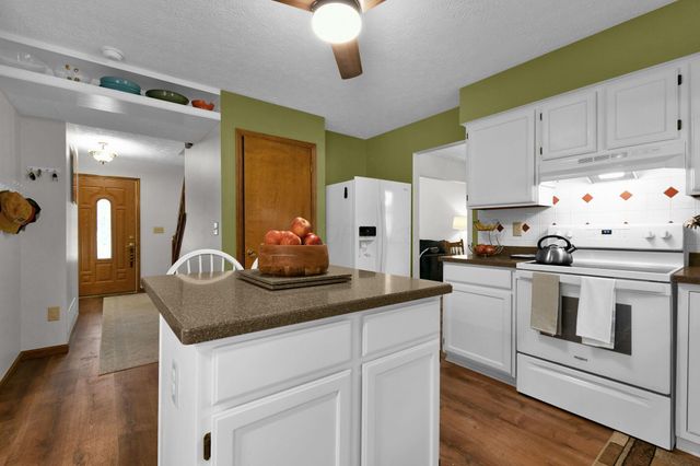 3077 Highland Park Drive, Pickerington, OH 43147