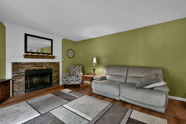 3077 Highland Park Drive, Pickerington, OH 43147