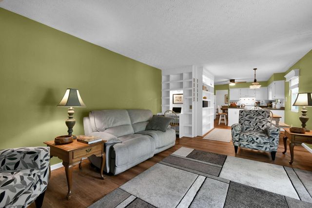 3077 Highland Park Drive, Pickerington, OH 43147