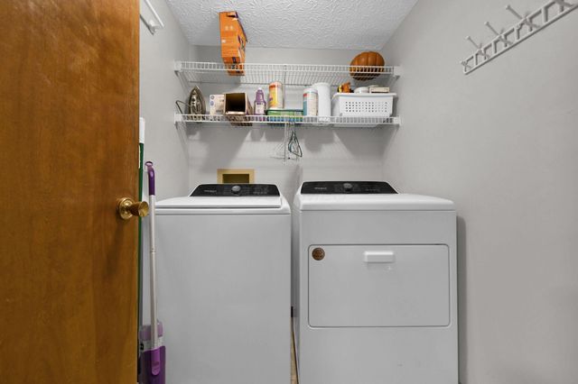 3077 Highland Park Drive, Pickerington, OH 43147