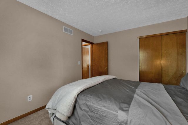 3077 Highland Park Drive, Pickerington, OH 43147