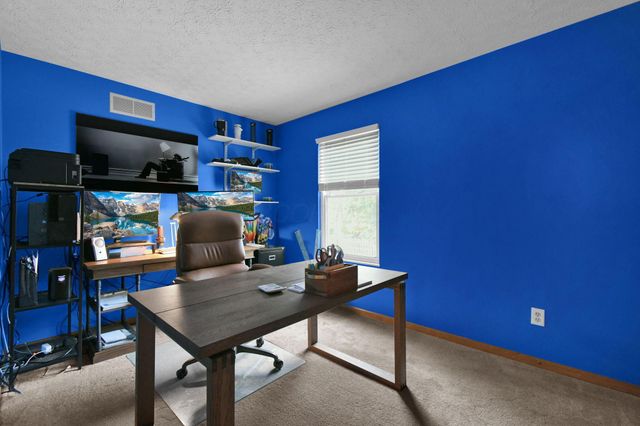 3077 Highland Park Drive, Pickerington, OH 43147