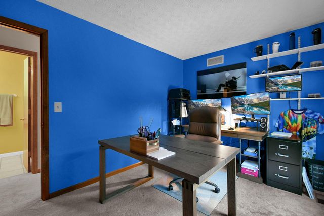 3077 Highland Park Drive, Pickerington, OH 43147