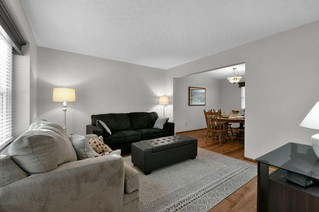 3077 Highland Park Drive, Pickerington, OH 43147