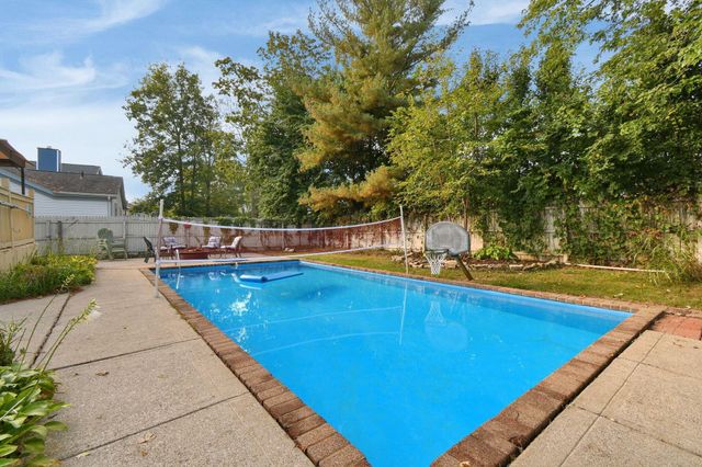 3077 Highland Park Drive, Pickerington, OH 43147