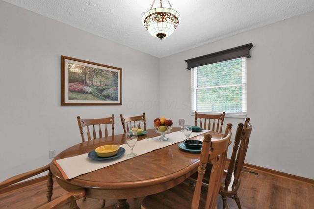 3077 Highland Park Drive, Pickerington, OH 43147