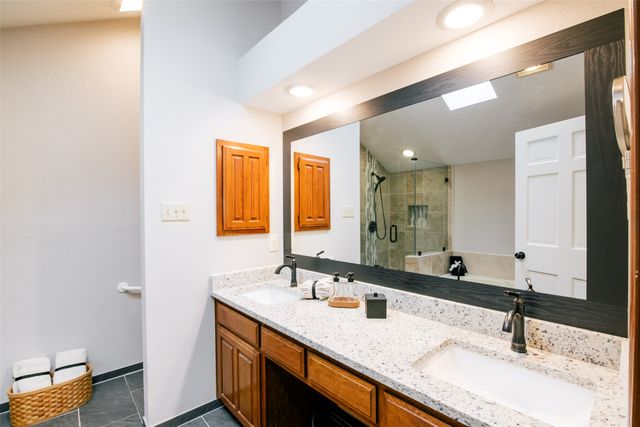 4410 Winding Creek Court, Arlington, TX 76016