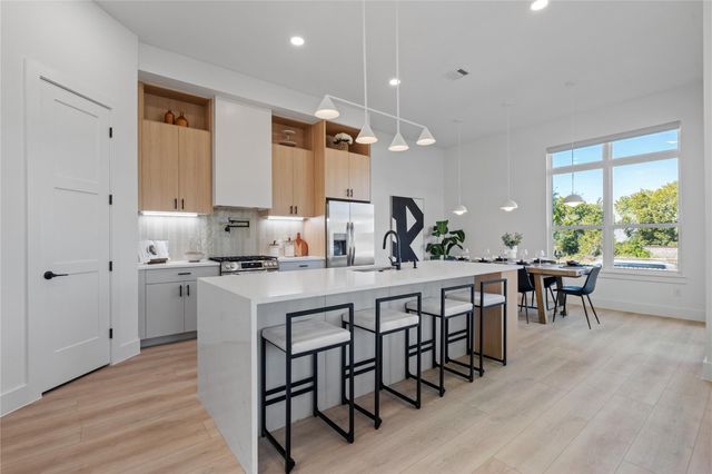 1421 E 36th Street, Houston, TX 77022