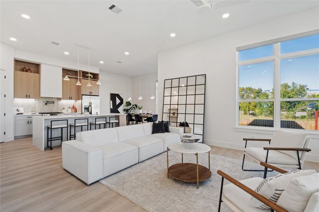 1421 E 36th Street, Houston, TX 77022