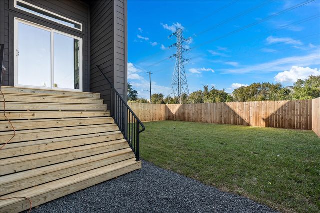 1421 E 36th Street, Houston, TX 77022