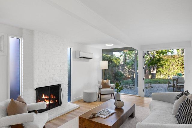 1484 Kingfisher Way, Sunnyvale, CA 94087