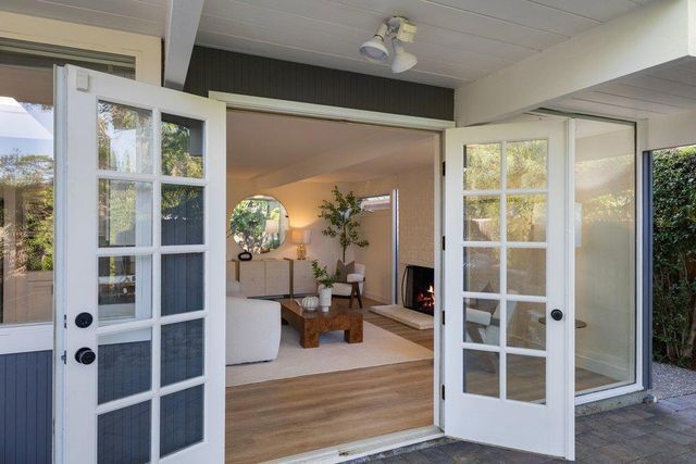 1484 Kingfisher Way, Sunnyvale, CA 94087