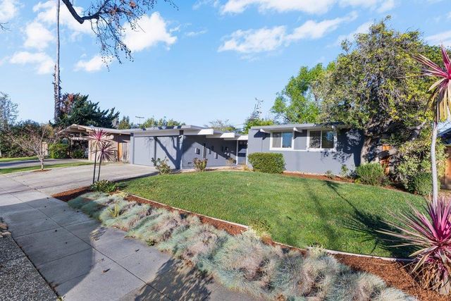 1484 Kingfisher Way, Sunnyvale, CA 94087