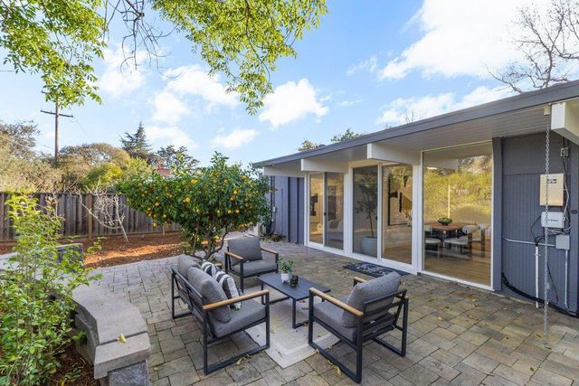 1484 Kingfisher Way, Sunnyvale, CA 94087