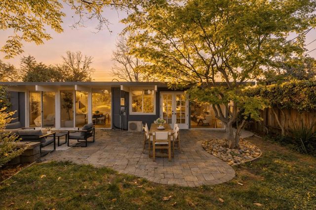 1484 Kingfisher Way, Sunnyvale, CA 94087