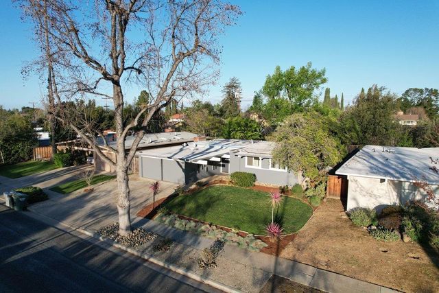 1484 Kingfisher Way, Sunnyvale, CA 94087