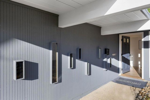 1484 Kingfisher Way, Sunnyvale, CA 94087