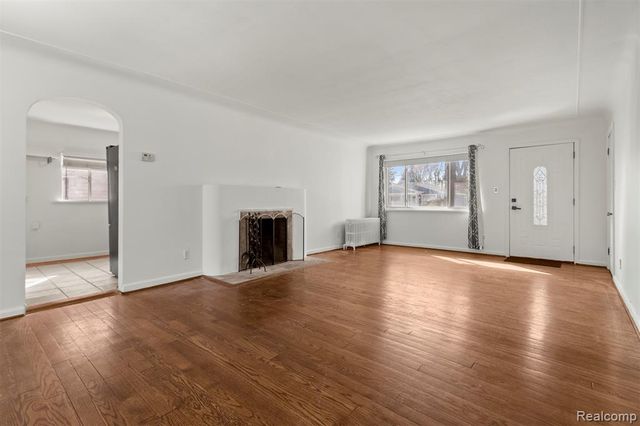 4417 Bedford Street, Dearborn Heights, MI 48125