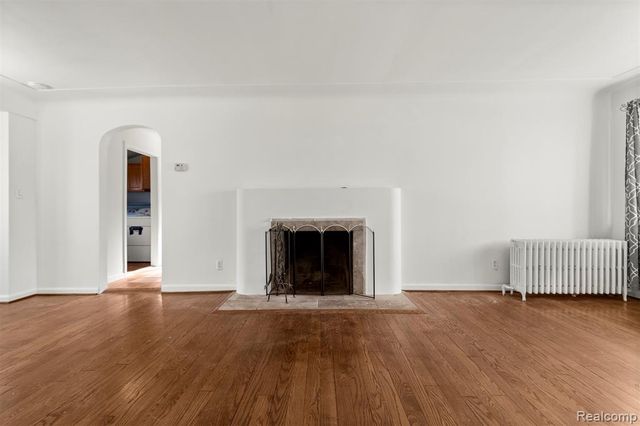 4417 Bedford Street, Dearborn Heights, MI 48125