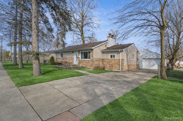 4417 Bedford Street, Dearborn Heights, MI 48125