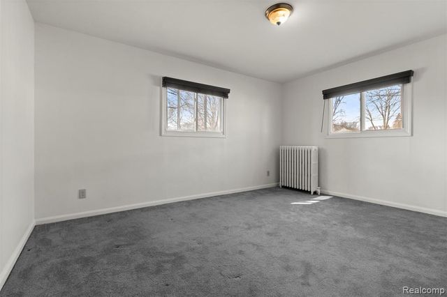 4417 Bedford Street, Dearborn Heights, MI 48125