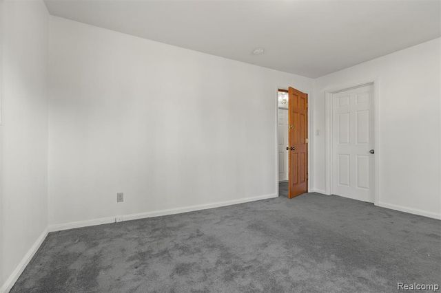 4417 Bedford Street, Dearborn Heights, MI 48125