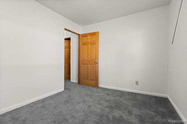 4417 Bedford Street, Dearborn Heights, MI 48125