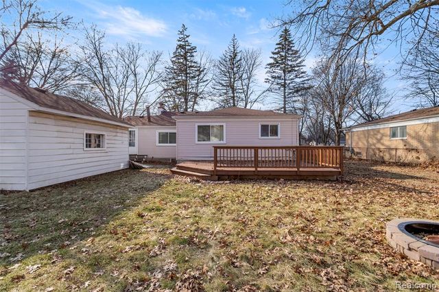 4417 Bedford Street, Dearborn Heights, MI 48125