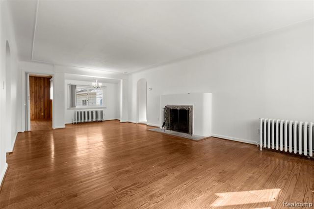 4417 Bedford Street, Dearborn Heights, MI 48125