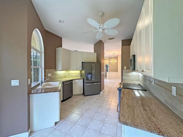 788 SW Saint Croix Cove, Port St Lucie, FL 34986