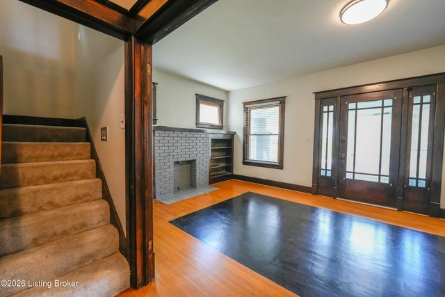 908 Lydia St, Louisville, KY 40217