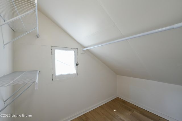 908 Lydia St, Louisville, KY 40217