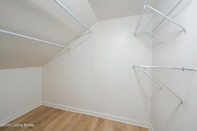 908 Lydia St, Louisville, KY 40217