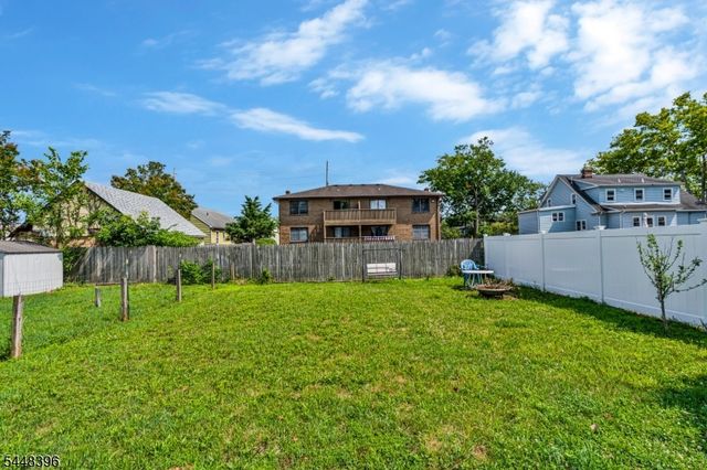 512 Voorhees Ave, Middlesex Boro, NJ 08846