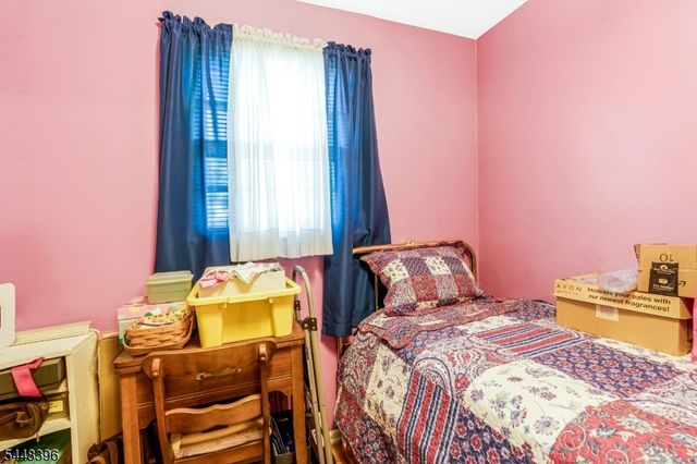 512 Voorhees Ave, Middlesex Boro, NJ 08846