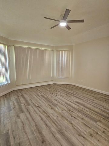 12503 Rosewood Way Lane, Houston, TX 77041