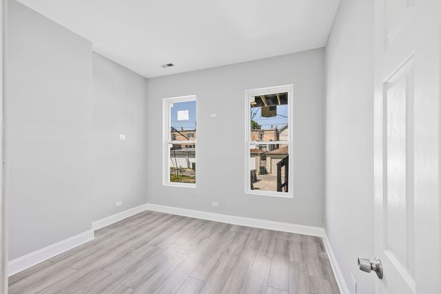 6522 S Ellis Avenue 1, Chicago, IL 60637