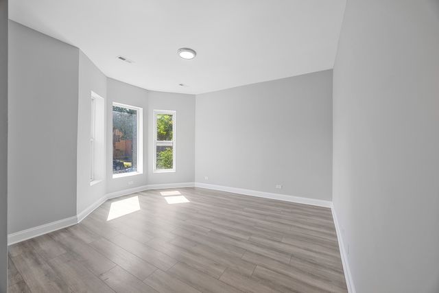 6522 S Ellis Avenue 1, Chicago, IL 60637