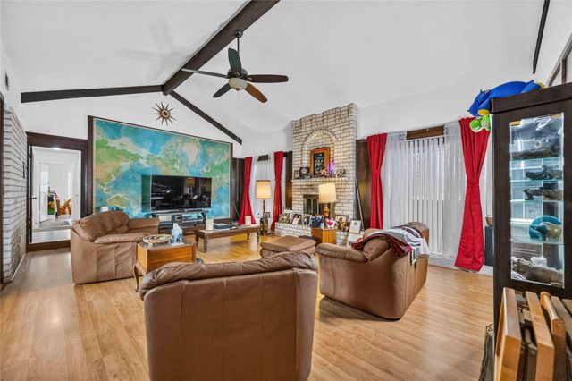 10110 Rolke Road, Houston, TX 77099