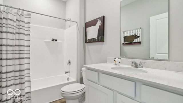 1220 Foxtail Lane, Greenwood, IN 46143