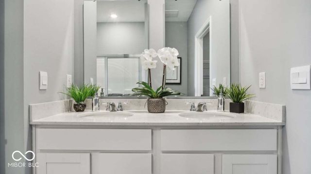 1220 Foxtail Lane, Greenwood, IN 46143