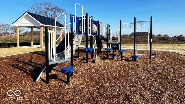 1220 Foxtail Lane, Greenwood, IN 46143