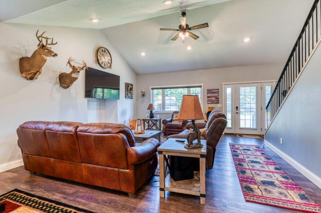 8887 Kabekona Ridge Drive NW, Walker, MN 56484