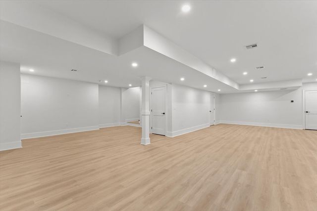 150 Fruit St, Hopkinton, MA 01748