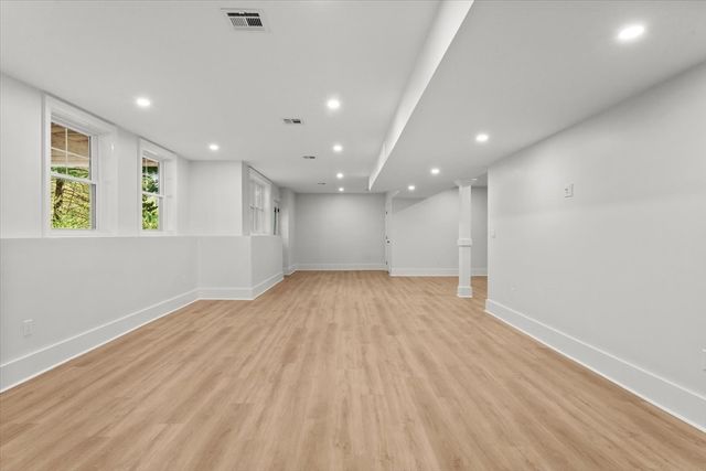 150 Fruit St, Hopkinton, MA 01748